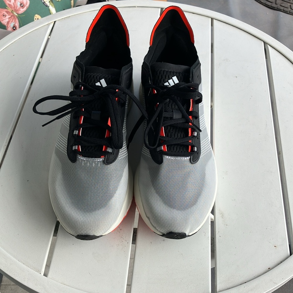 Adidas arwyn